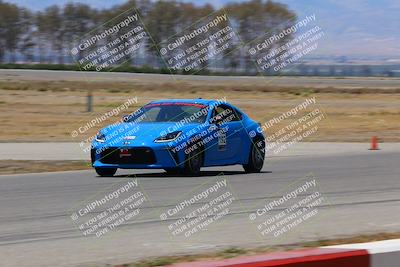 media/Jun-04-2022-CalClub SCCA (Sat) [[1984f7cb40]]/Around the Pits/